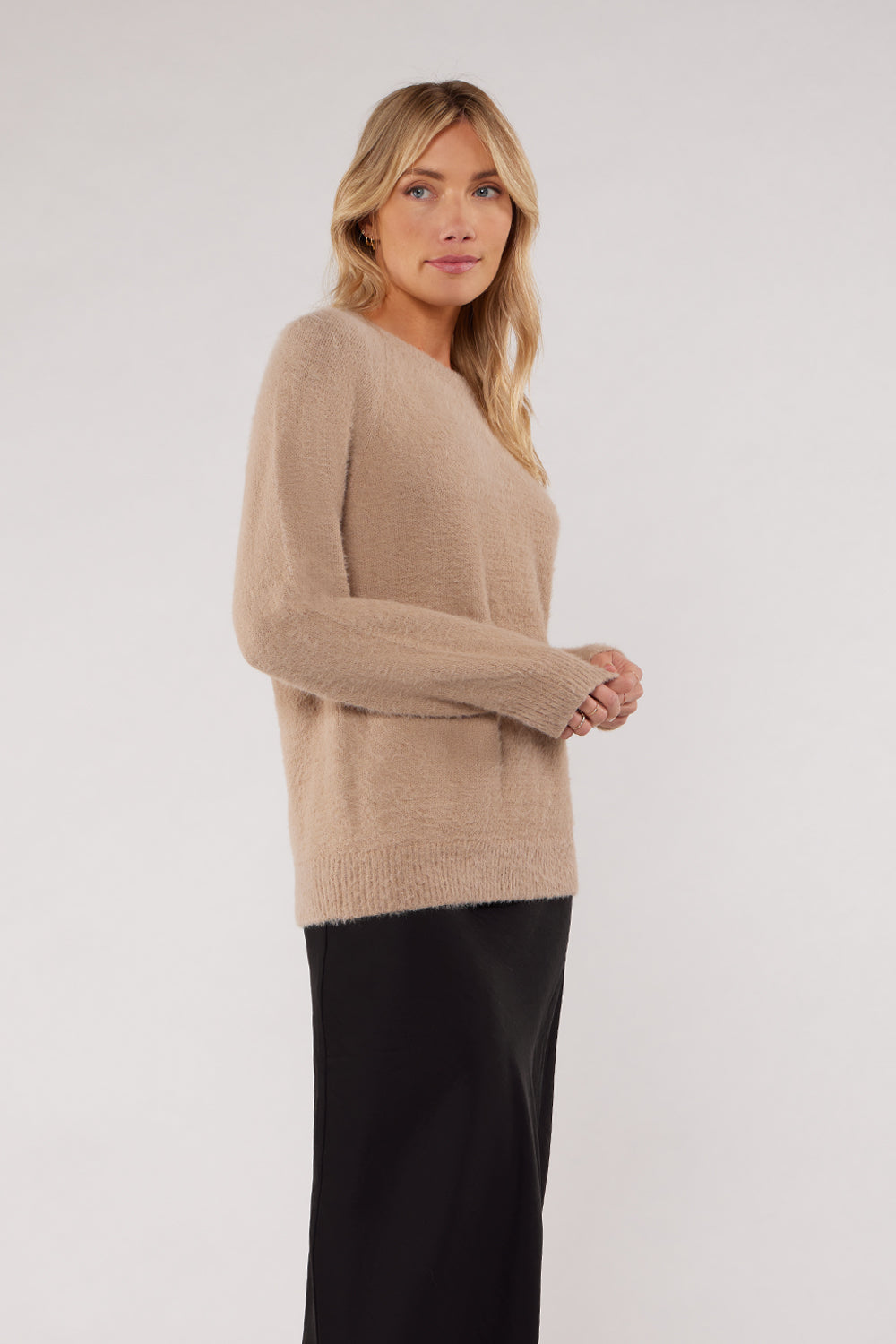 LEXINGTON SWEATER - CAMEL