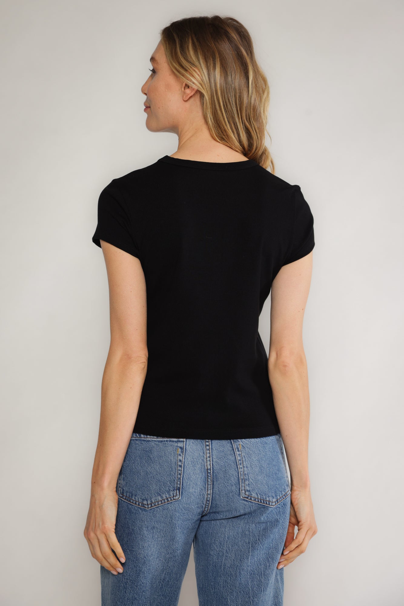 JENNA TEE - BLACK