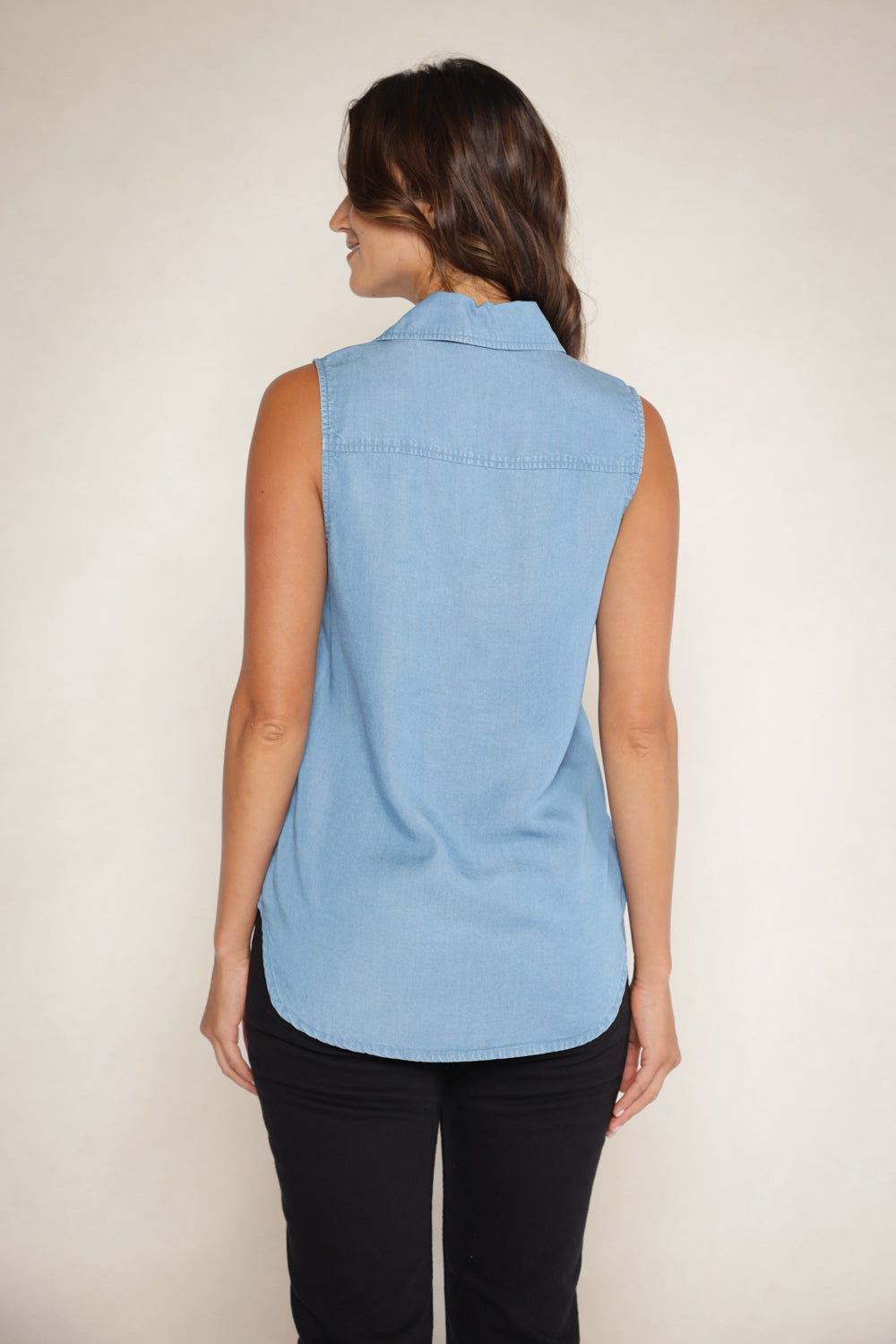 EUCLID SLEEVELESS SHIRT - LYOCELL CHAMBRAY