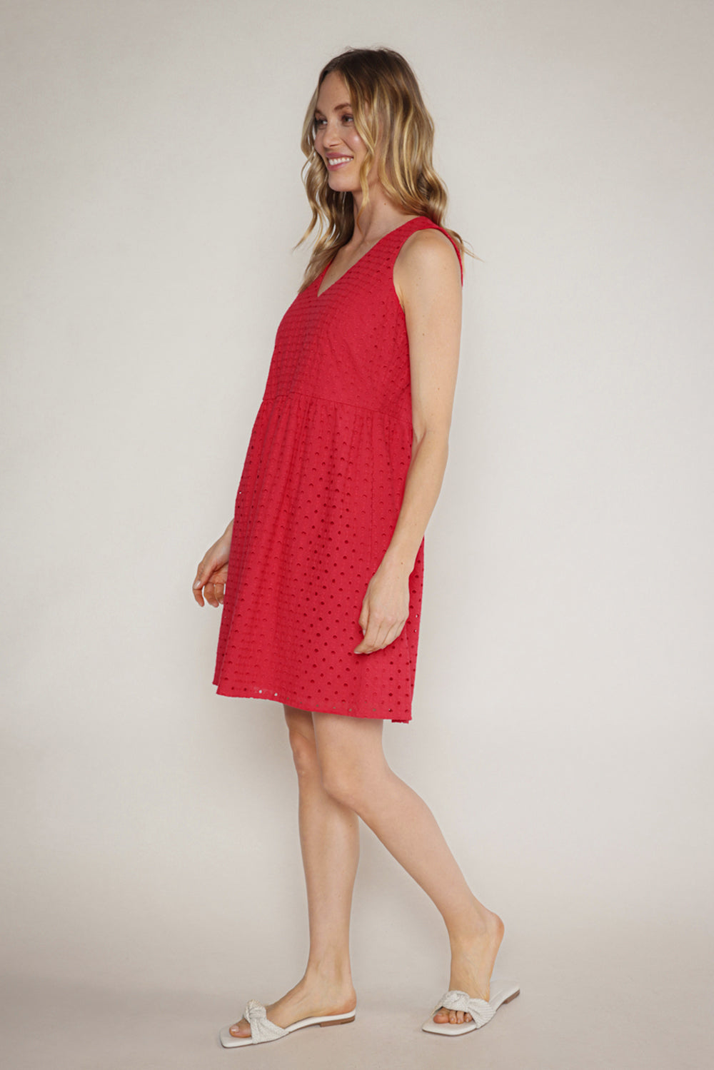 LIA V-NECK DRESS - CHERRY