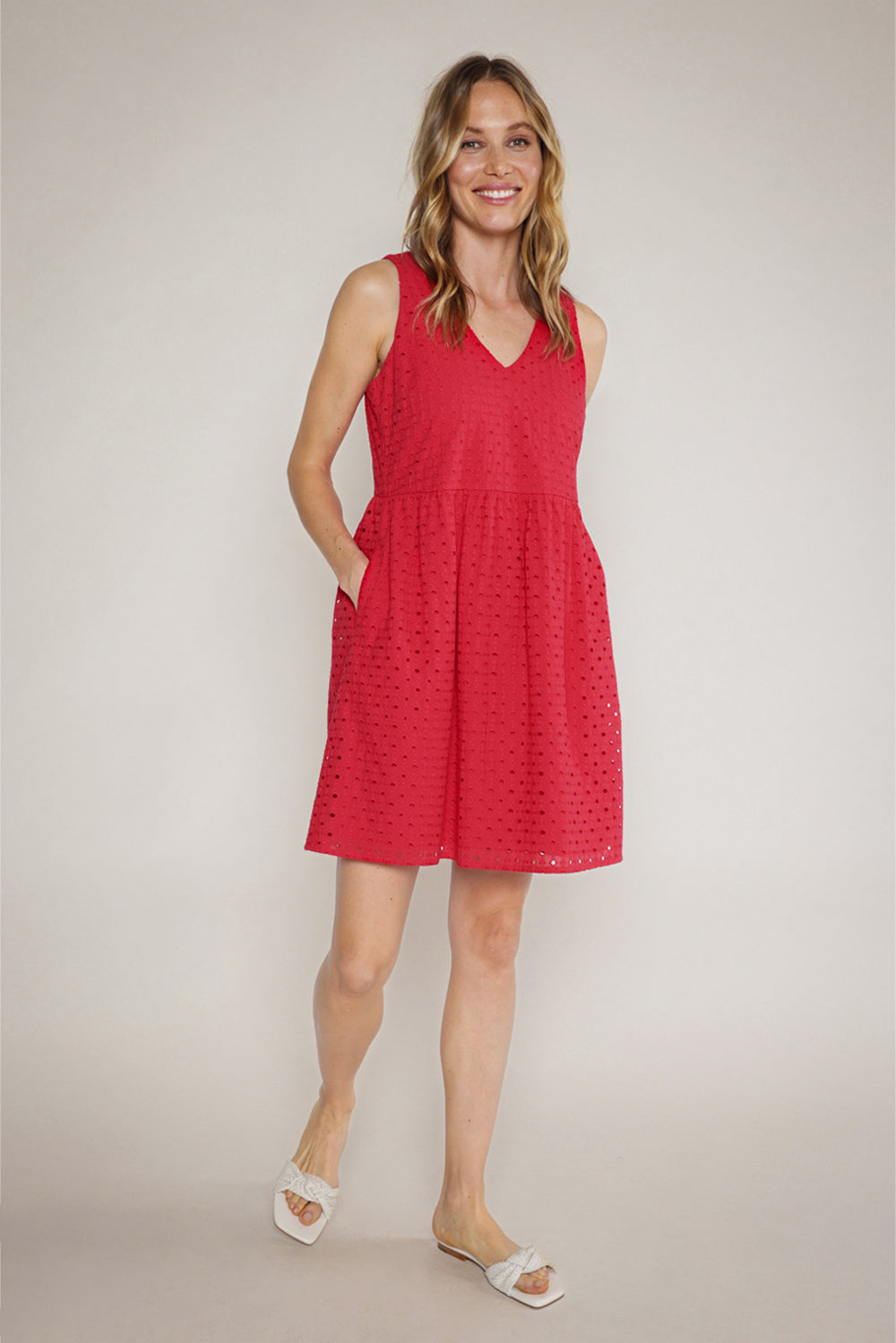 LIA V-NECK DRESS - CHERRY