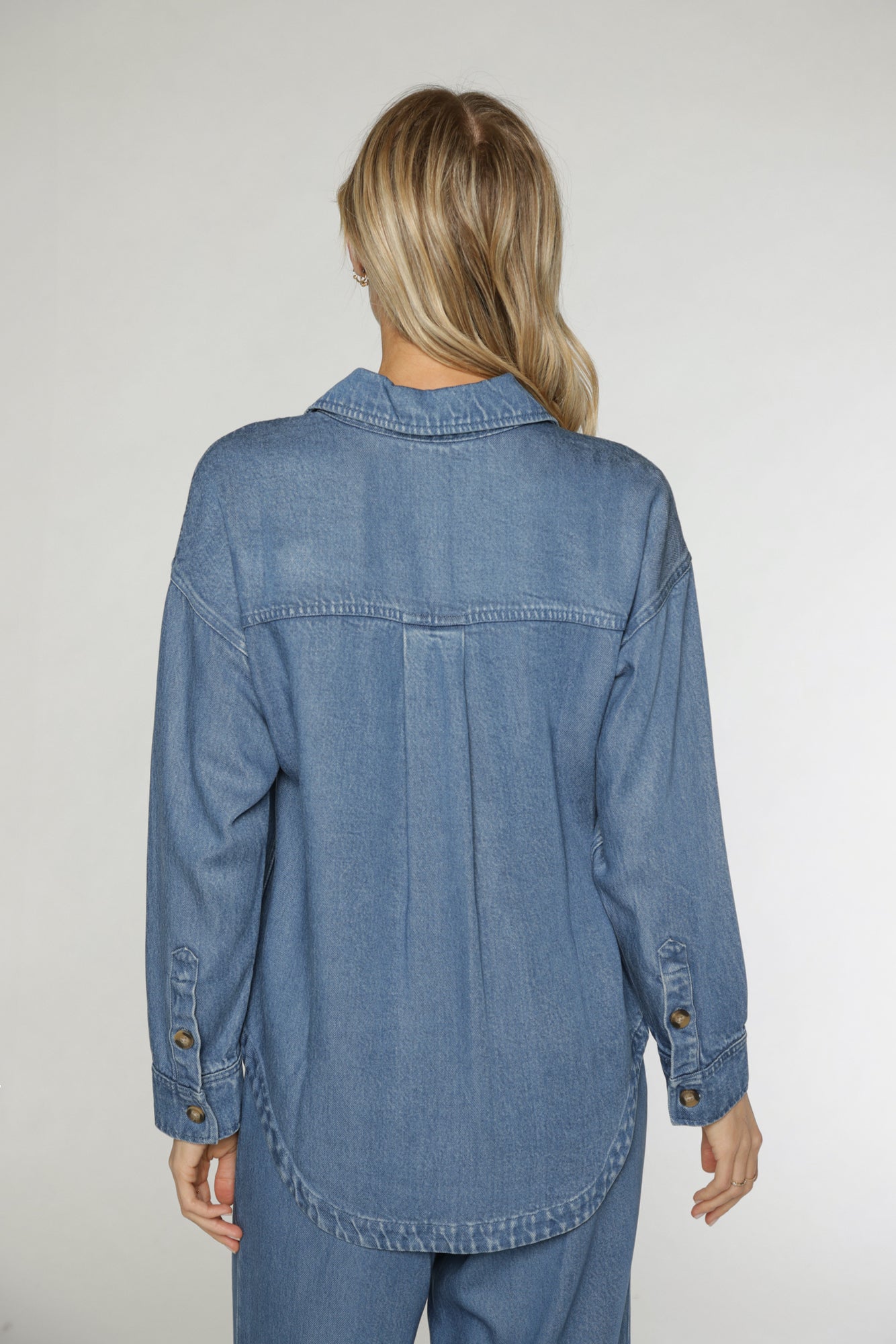 PEAK VIEW DENIM TOP - DENIM