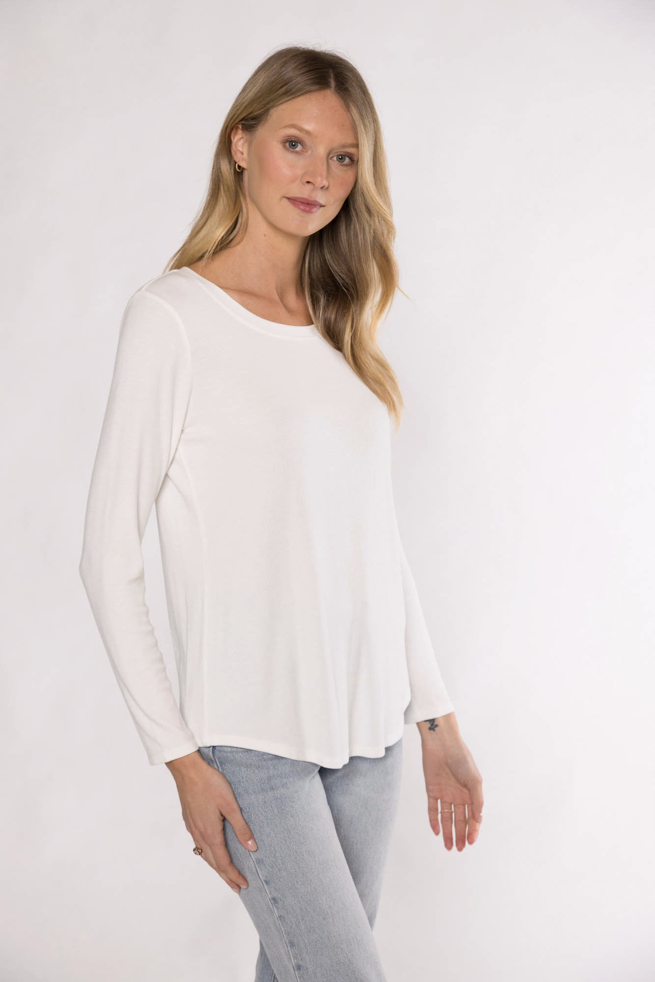 MAGGIE SCOOP NECK TOP - VELLUM