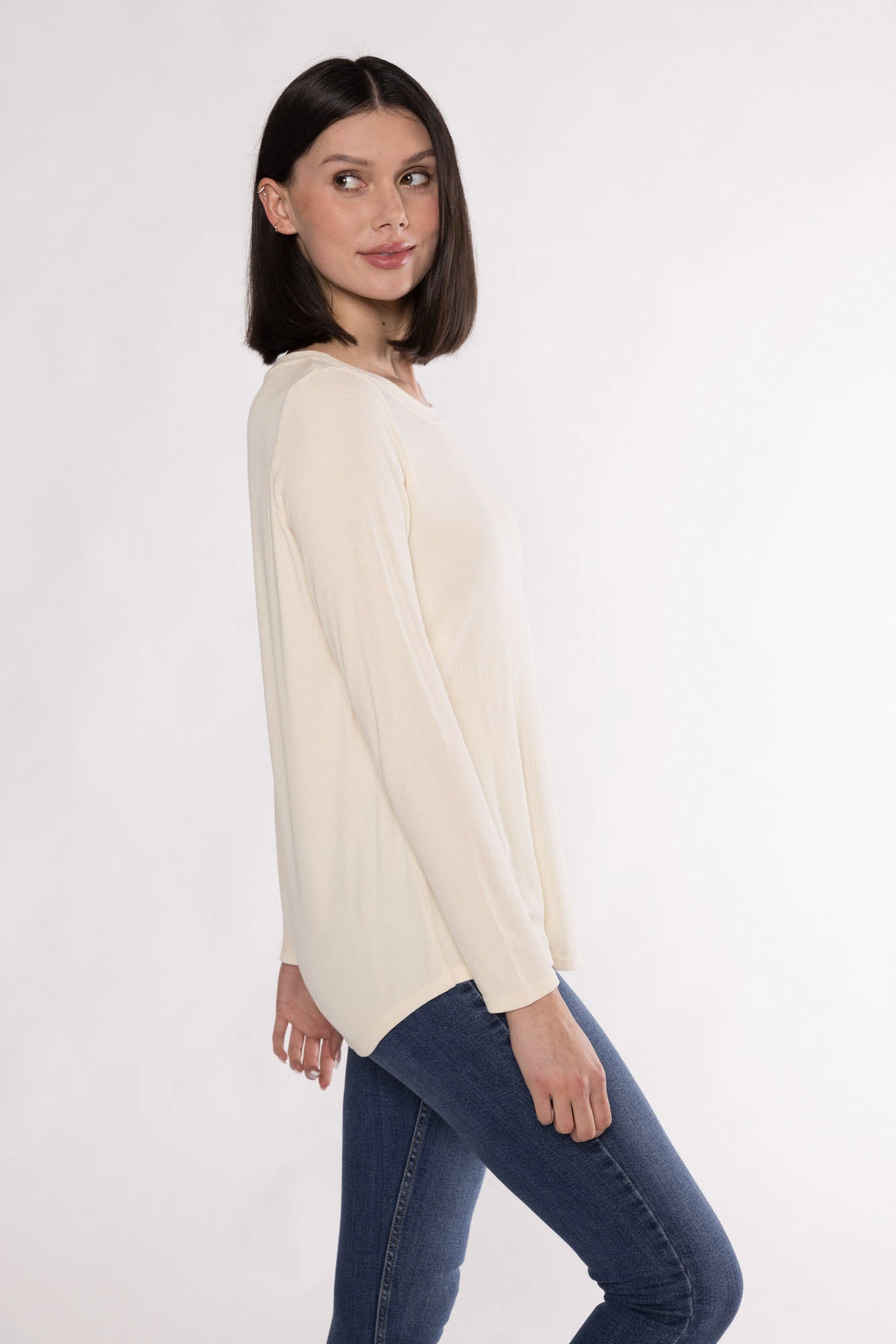 MAGGIE SCOOP NECK TOP - BUTTER