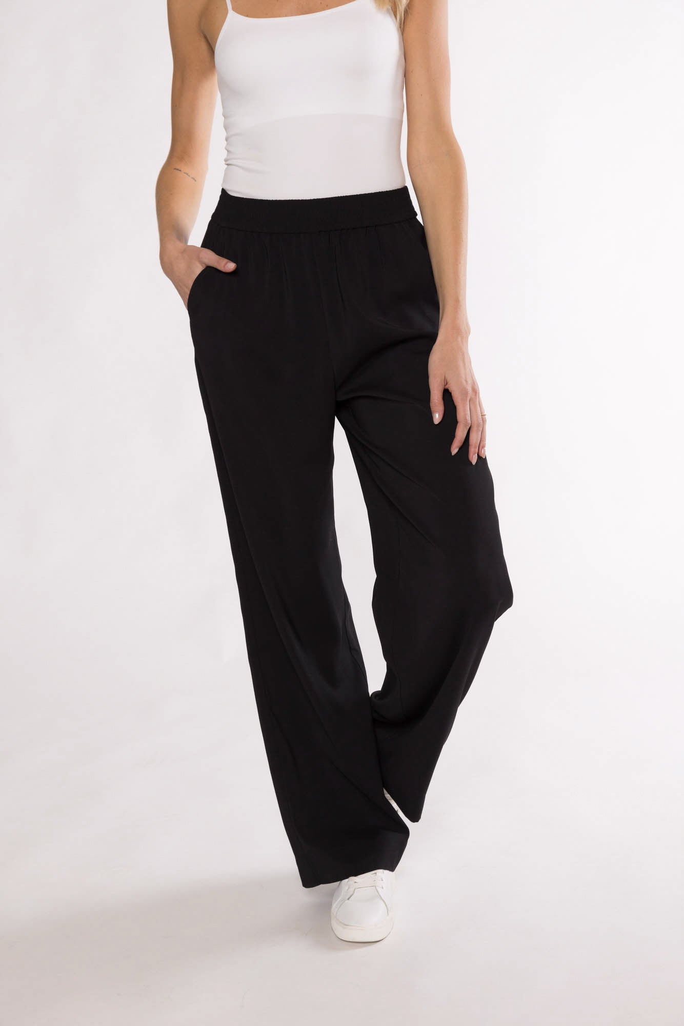 Buy Matty M women regular fit textured trouser pants black Online