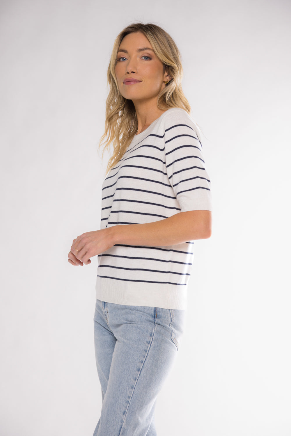 CLAIRE SHORT SLEEVE SWEATER - IVORY/NAVY