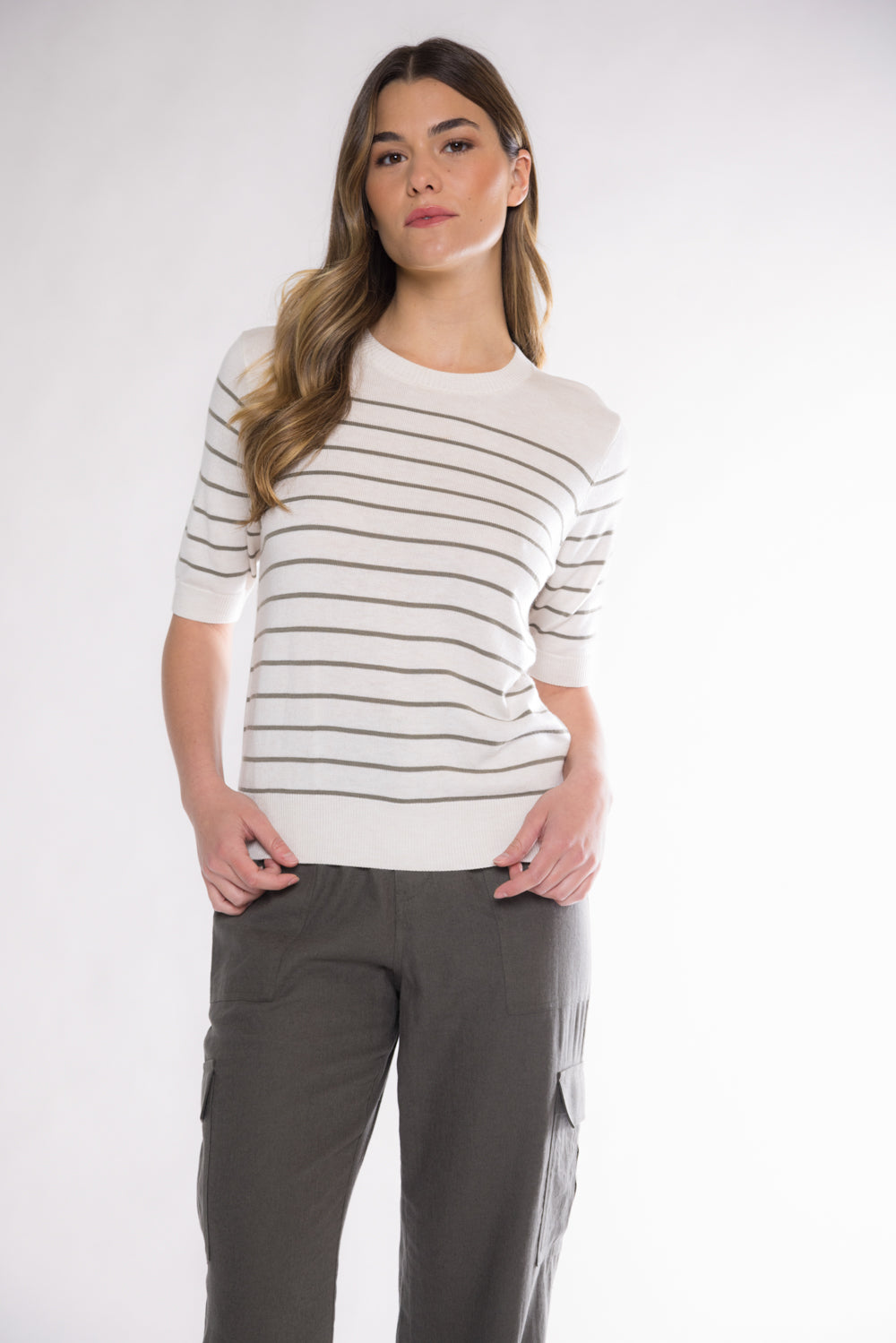 CLAIRE SHORT SLEEVE SWEATER - IVORY/OLIVE