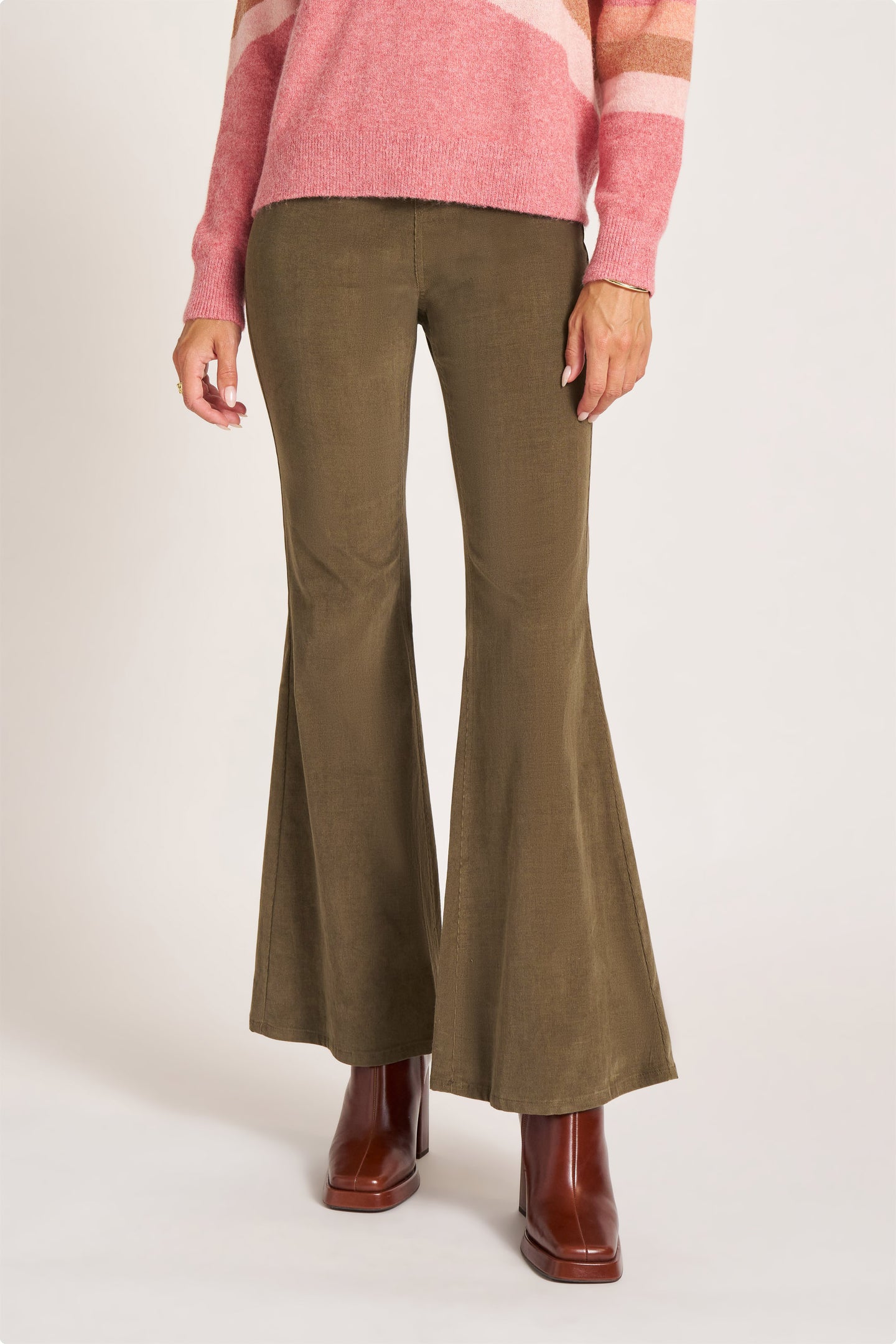 COSMO PANT - OLIVE