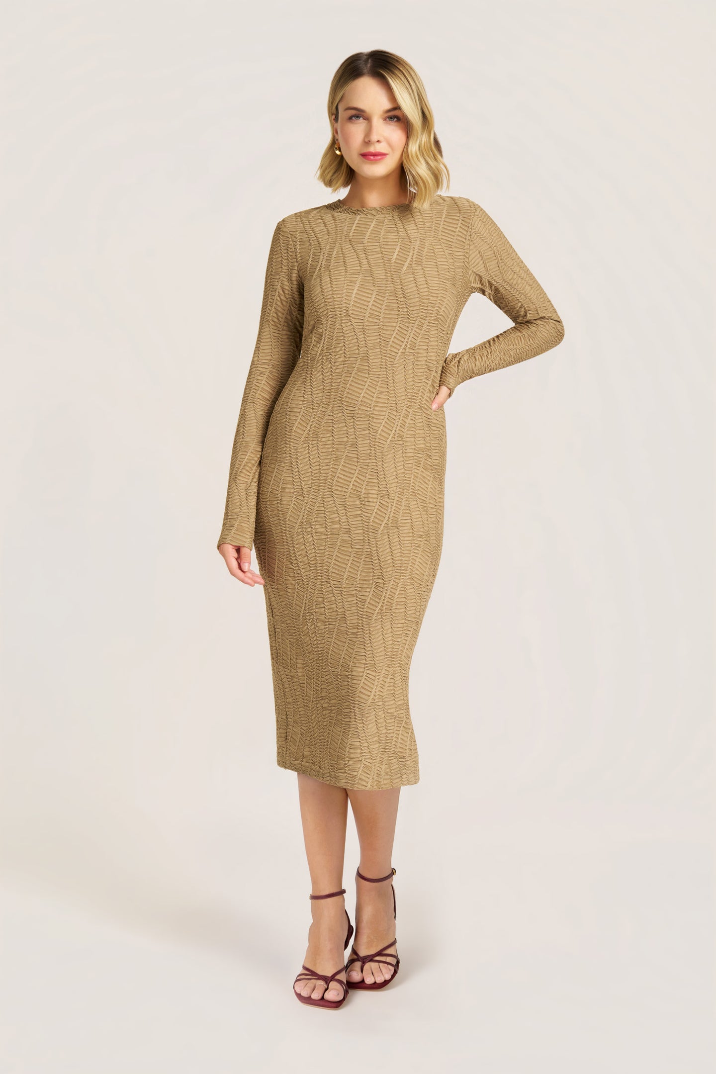 matty M Women's Jasper Texture Long Sleeve Midi Dress - Natural - Casual dresses matty M Women's Jasper Texture Long Sleeve Midi Dress - Natural - Casual dresses