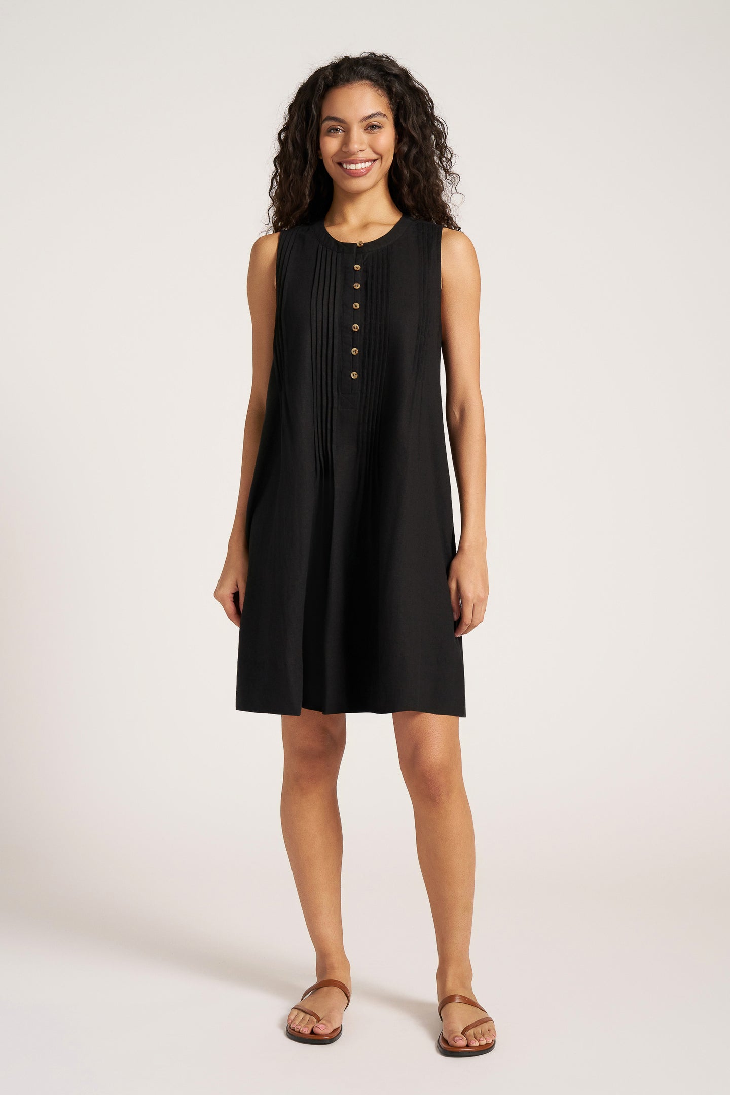 HELENA PLEAT DETAIL DRESS - BLACK