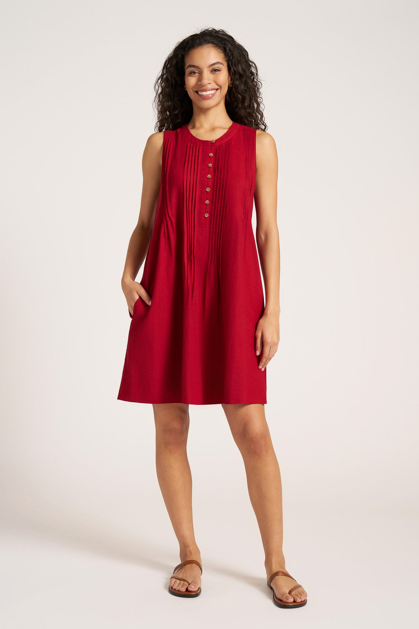HELENA PLEAT DETAIL DRESS - CRIMSON