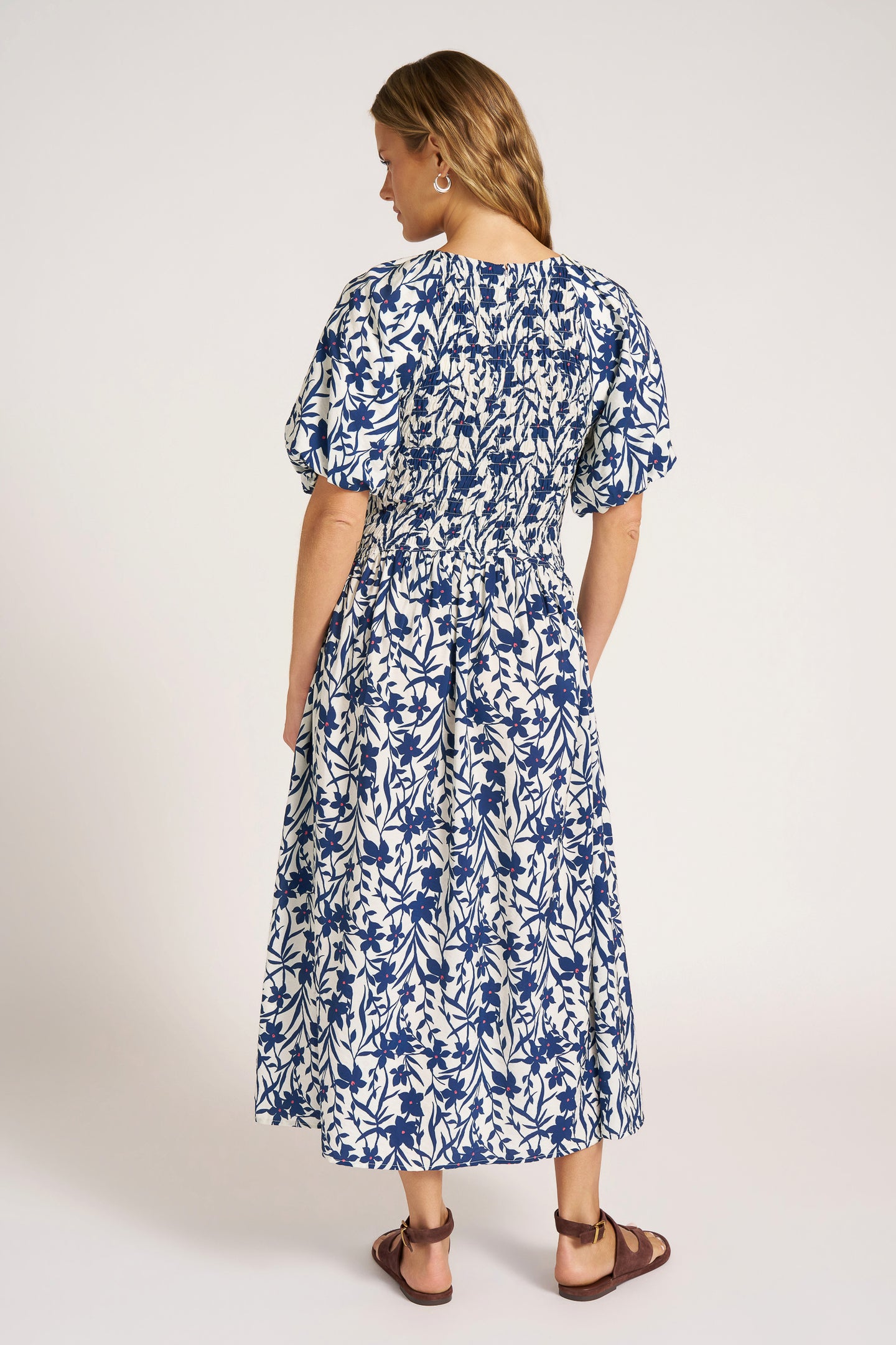 SLOANNE SMOCKED MIDI DRESS - VELLUM/NAVY