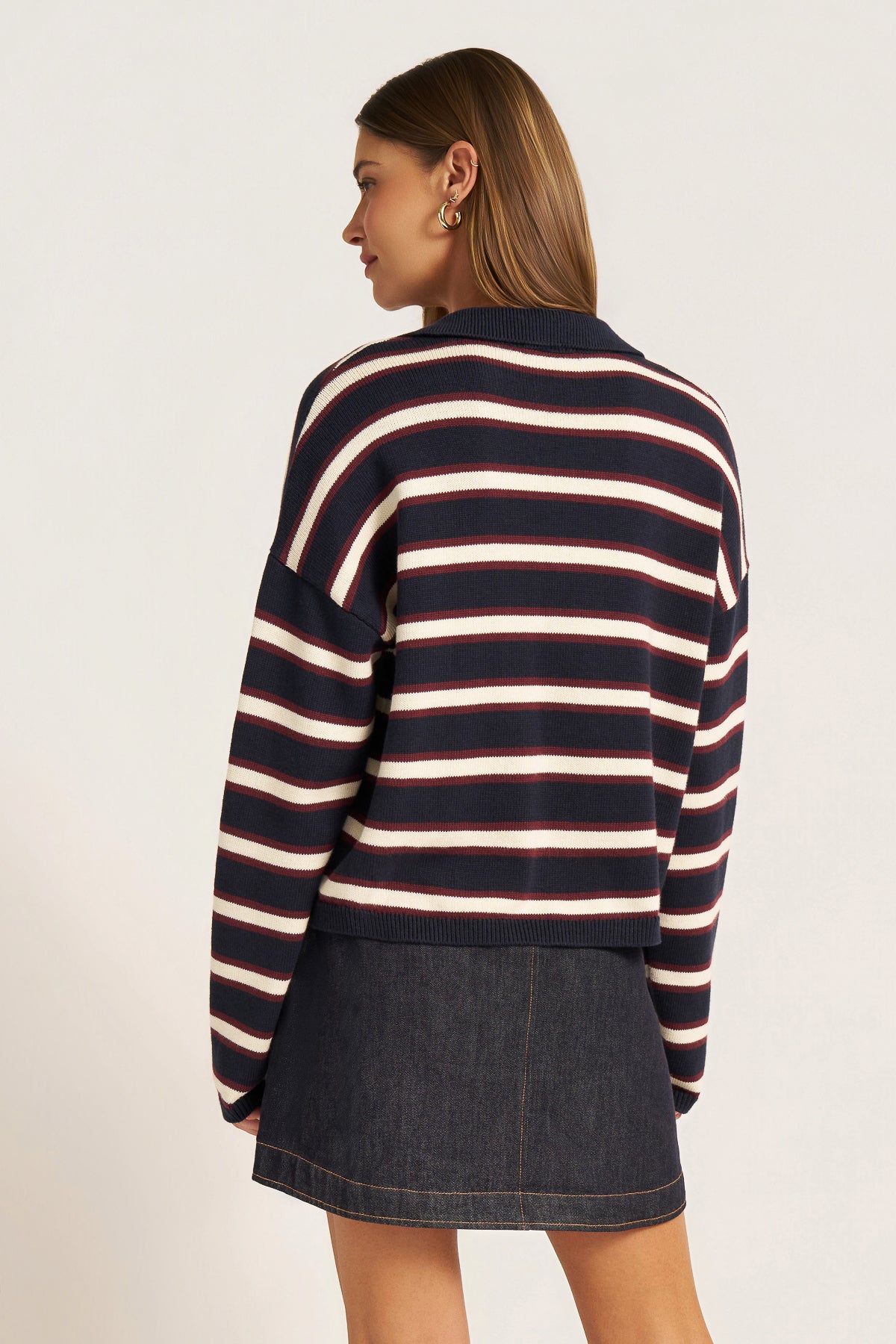BREY STRIPED HENLEY SWEATER - NAVY/WINE