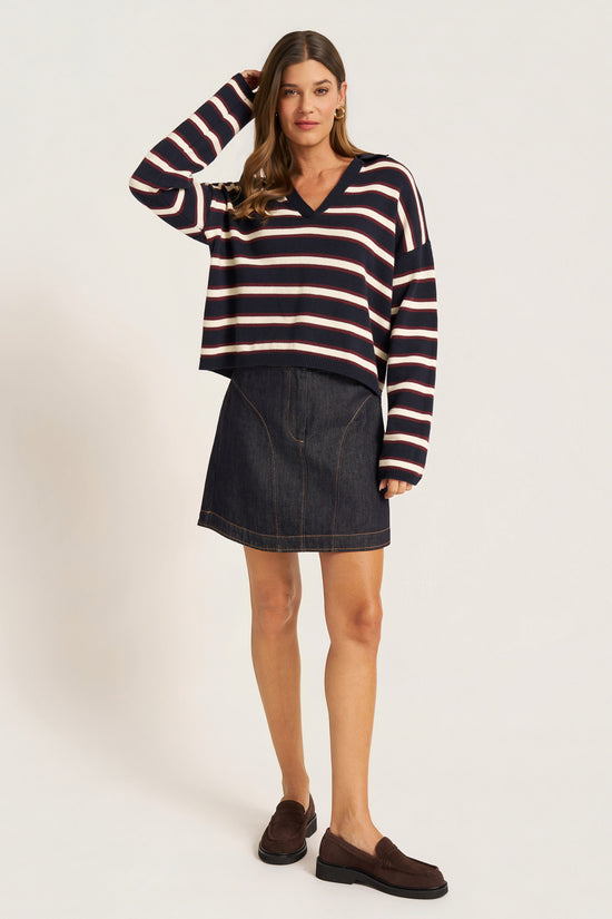 BREY STRIPED HENLEY SWEATER - NAVY/WINE