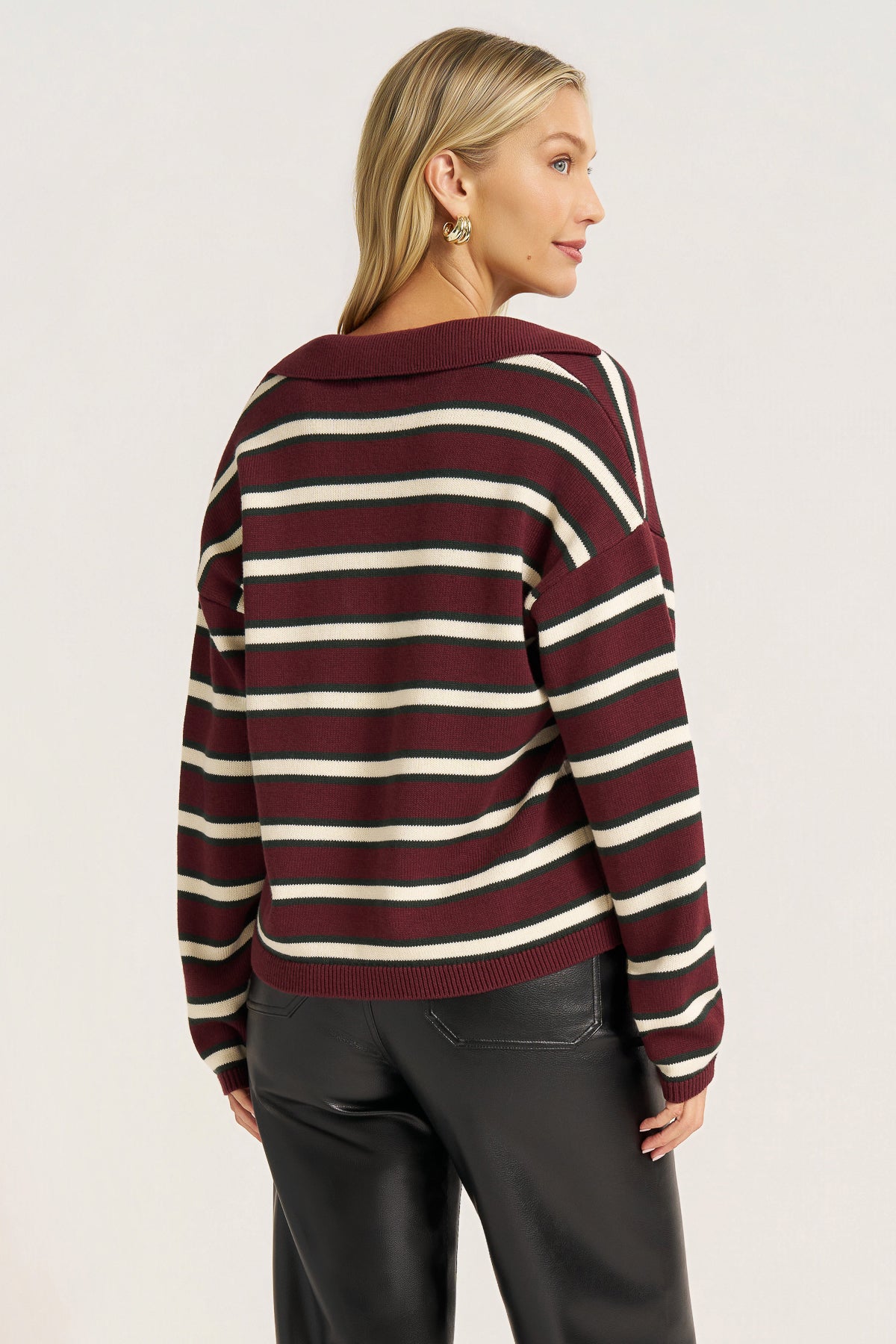 BREY STRIPED HENLEY SWEATER - WINE/PINE