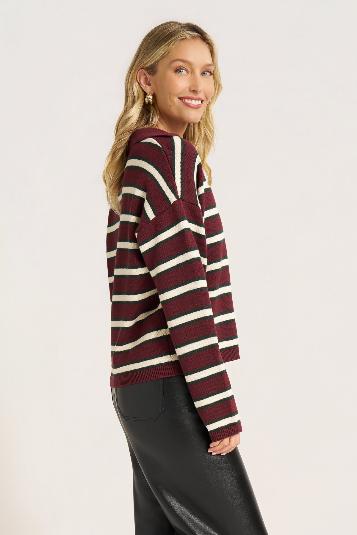 BREY STRIPED HENLEY SWEATER - WINE/PINE