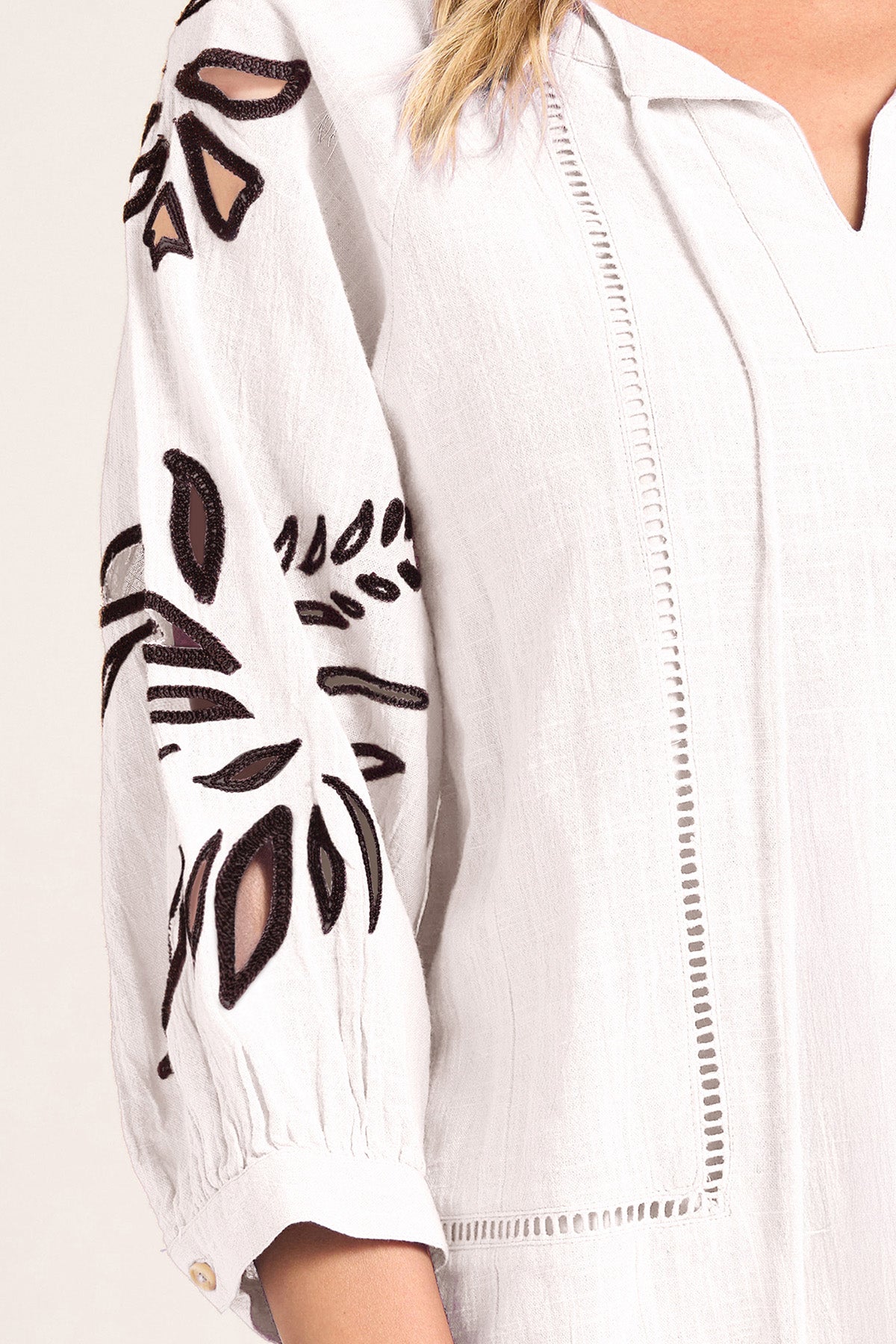 ATHENA EMBROIDERED TOP - WHITE/CHOCOLATE