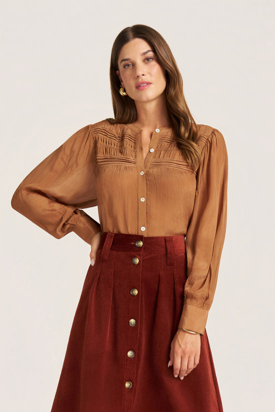 ANDIE PLEATED DETAIL TOP - TOFFEE