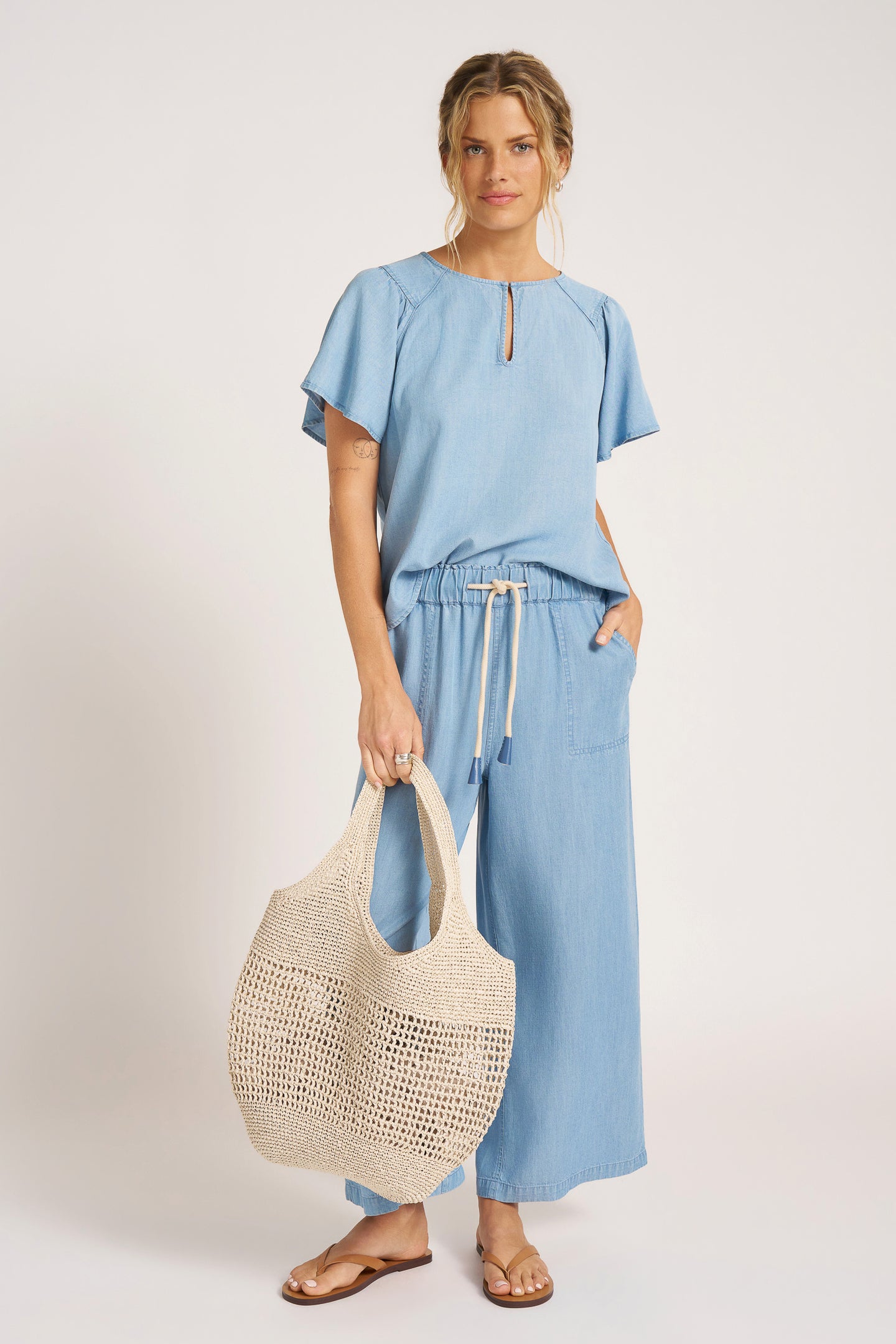 HAYDEN CHAMBRAY TOP - CHAMBRAY