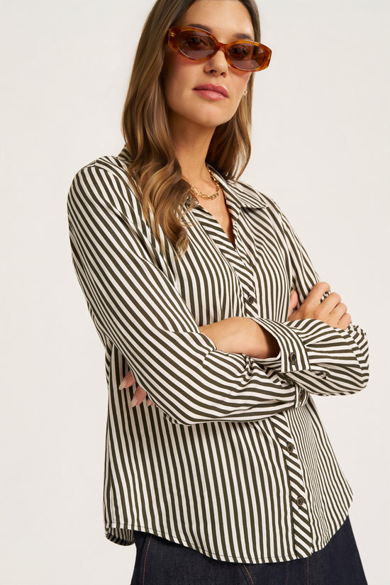 CLOVER BUTTON FRONT BLOUSE - IVORY/OLIVE