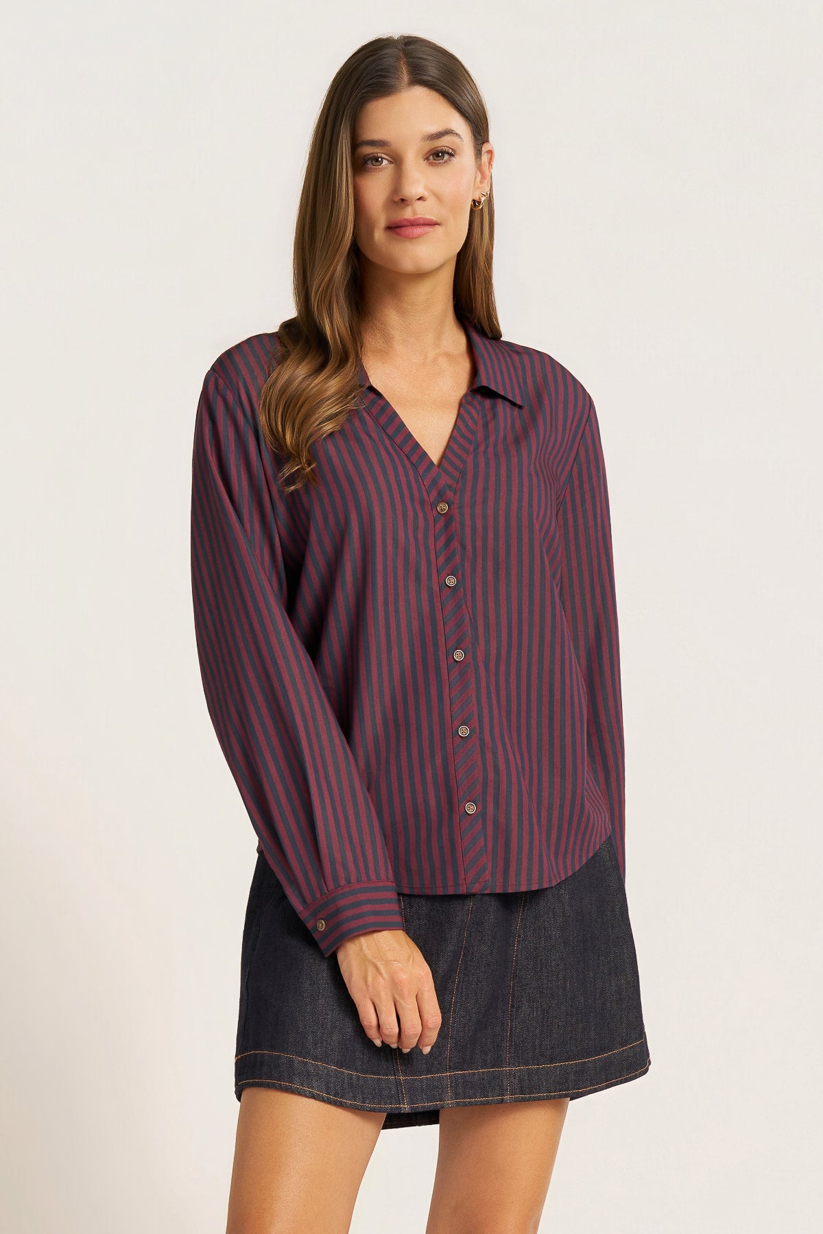 CLOVER BUTTON FRONT BLOUSE - NAVY/WINE
