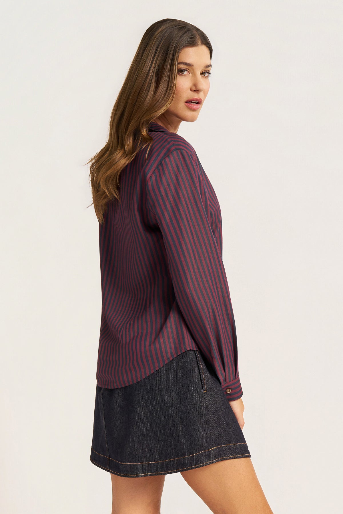 CLOVER BUTTON FRONT BLOUSE - NAVY/WINE