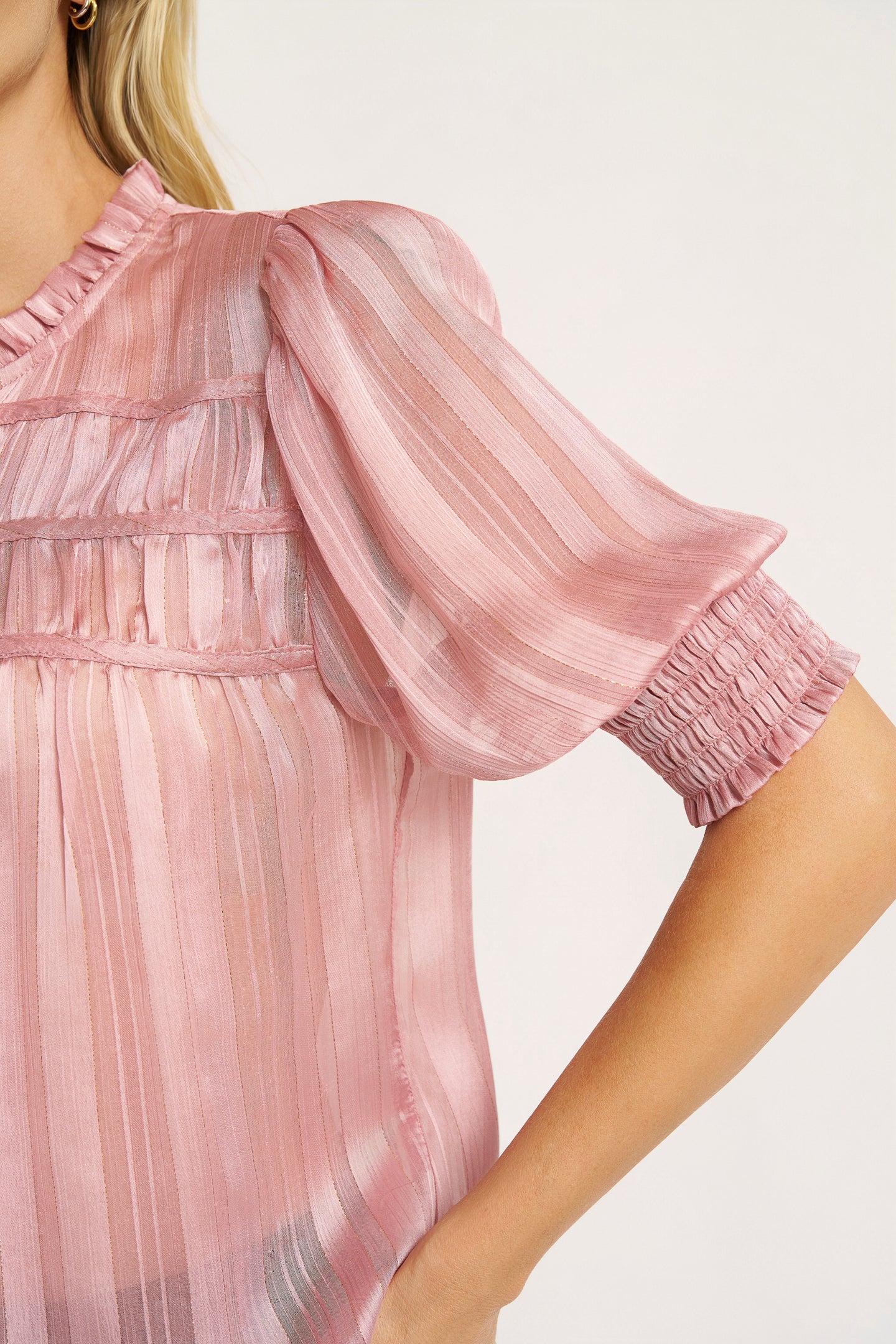 INDIE SHIRRED FRONT DETAIL TOP - ROSE