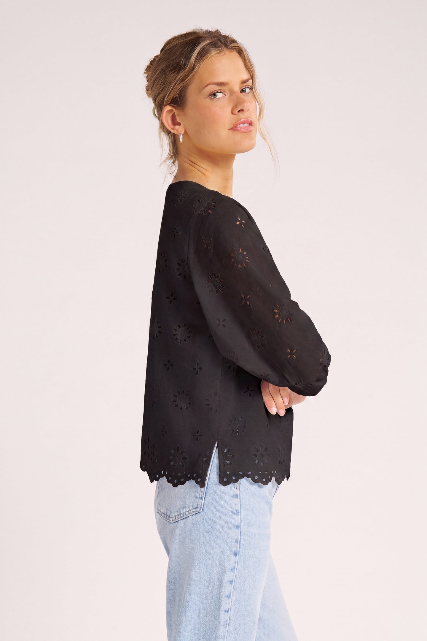 KASHIRA EYELET PUFF SLEEVE TOP - BLACK