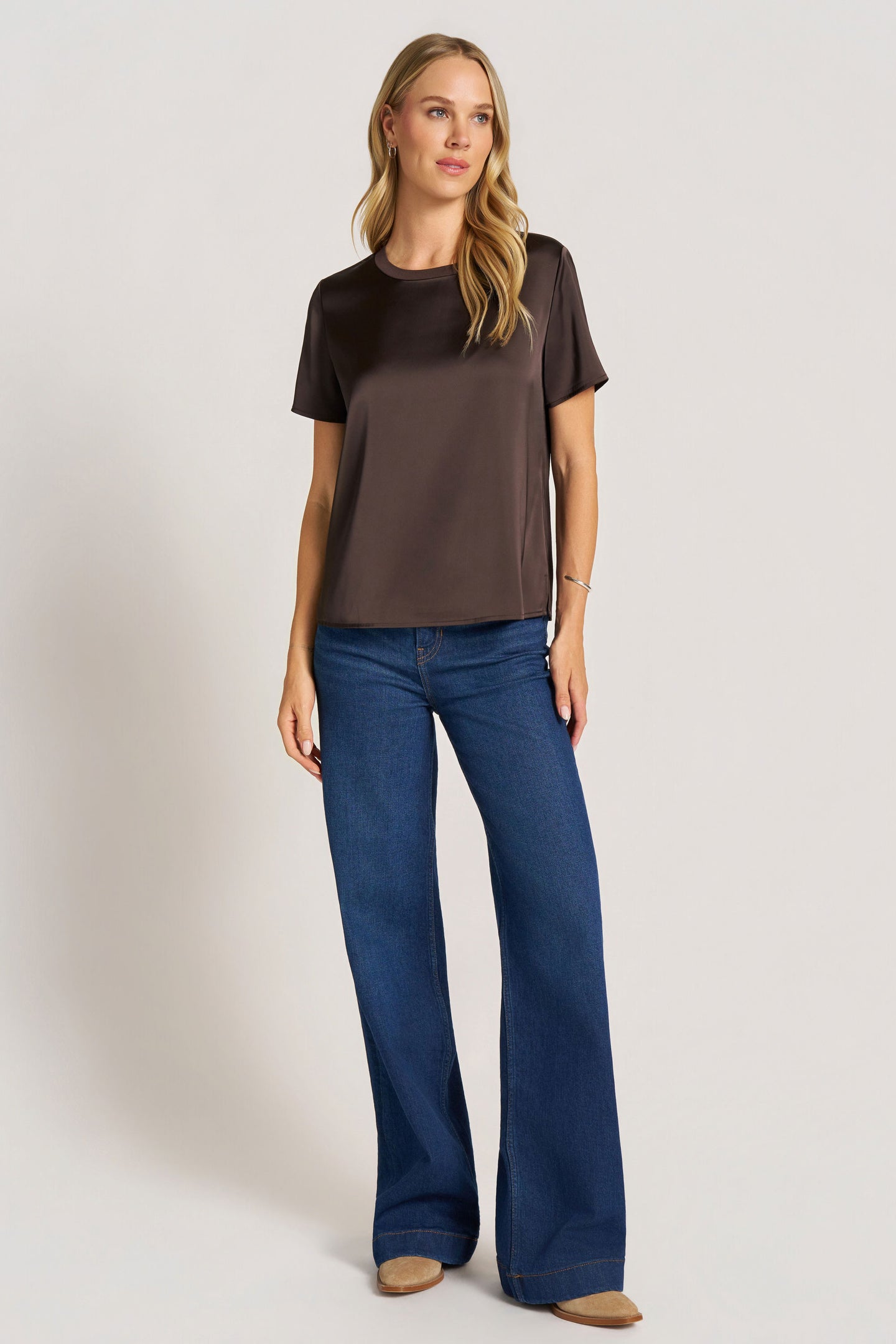 CLOVE SATIN TEE - CHOCOLATE