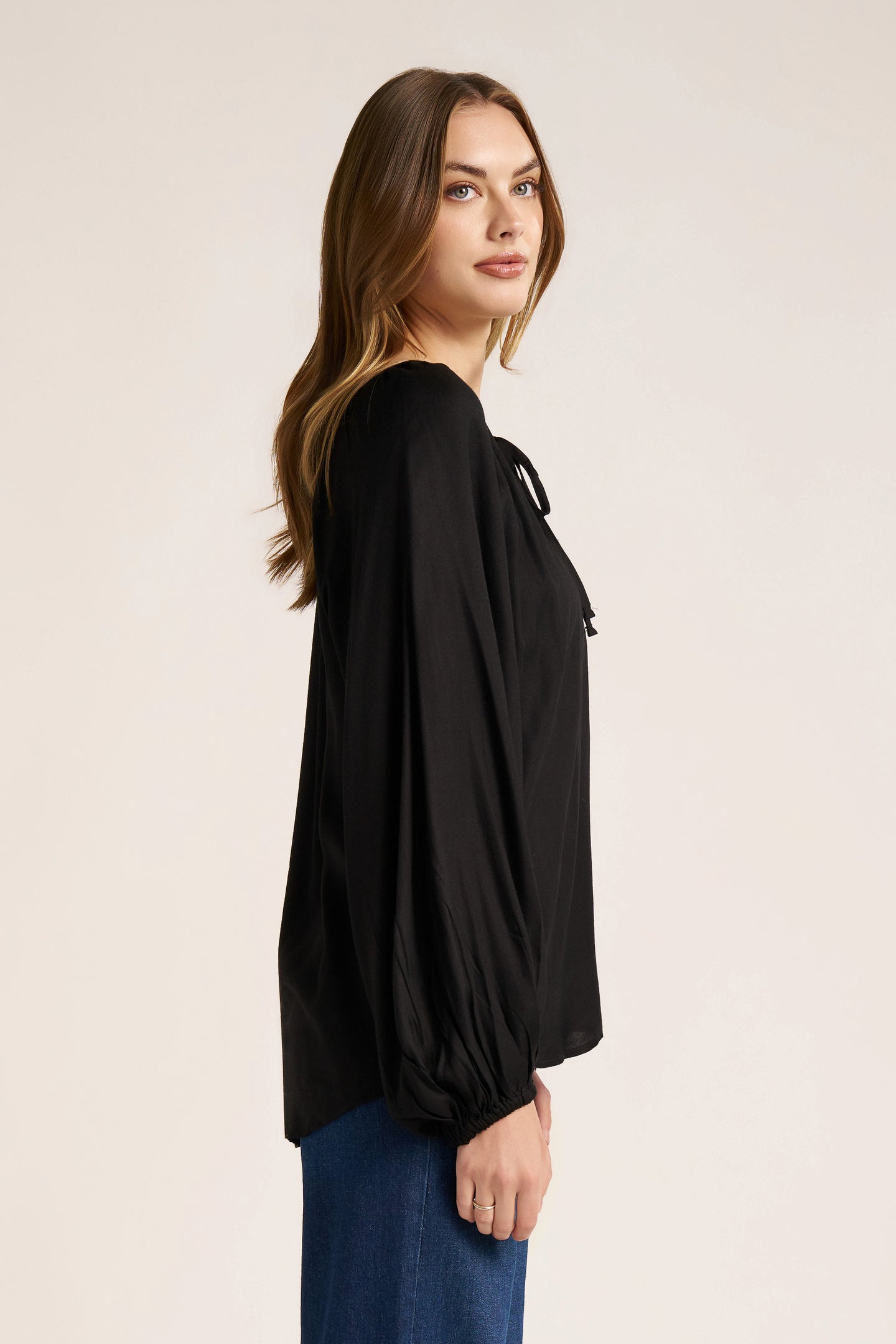 LONG RAGLAN SLV BLOUSE - BLACK