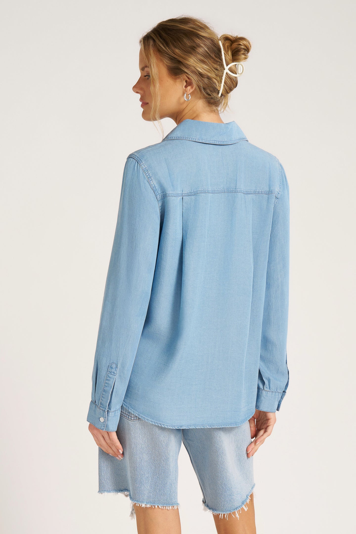 BLAKE BUTTON DOWN - CHAMBRAY
