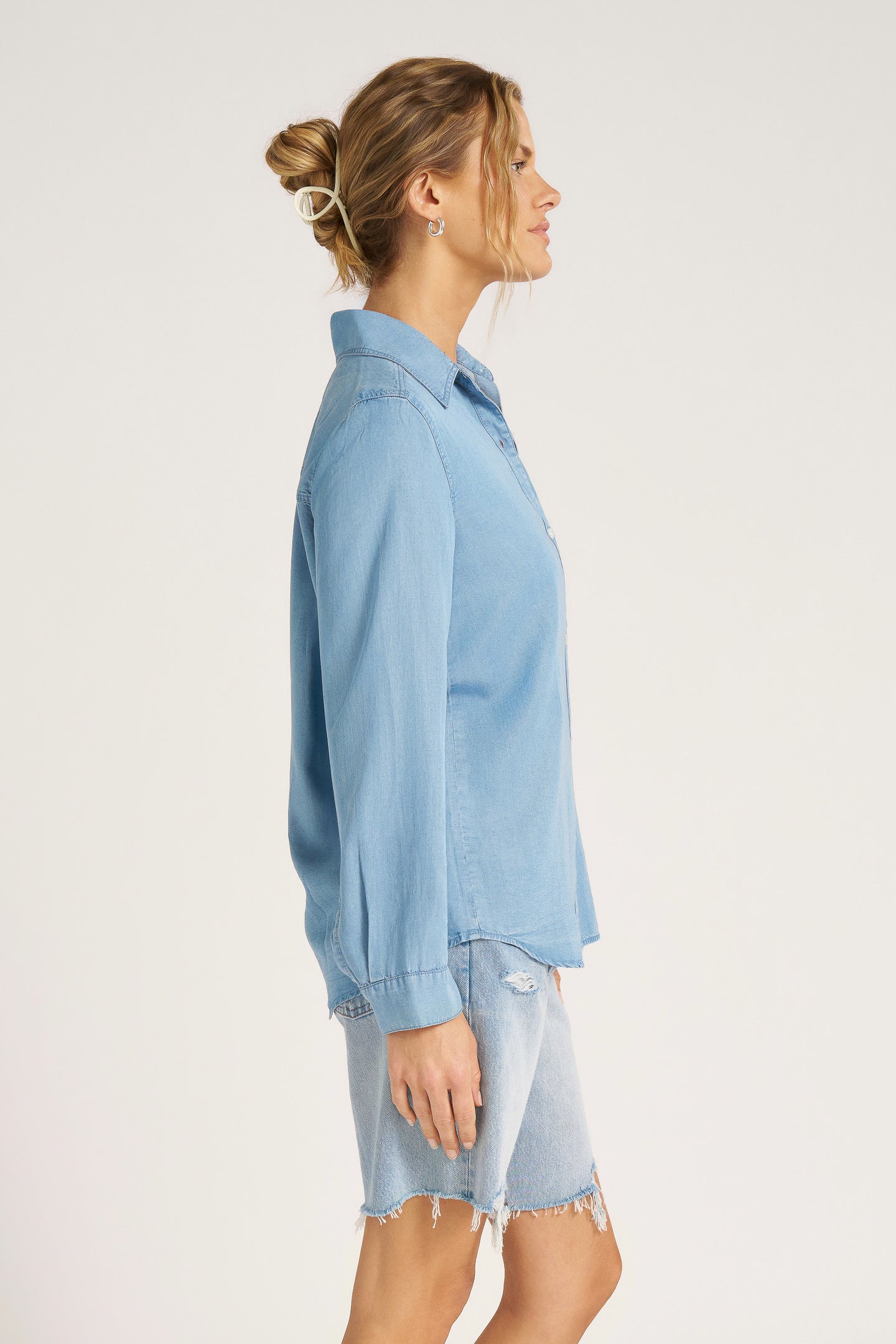 BLAKE BUTTON DOWN - CHAMBRAY