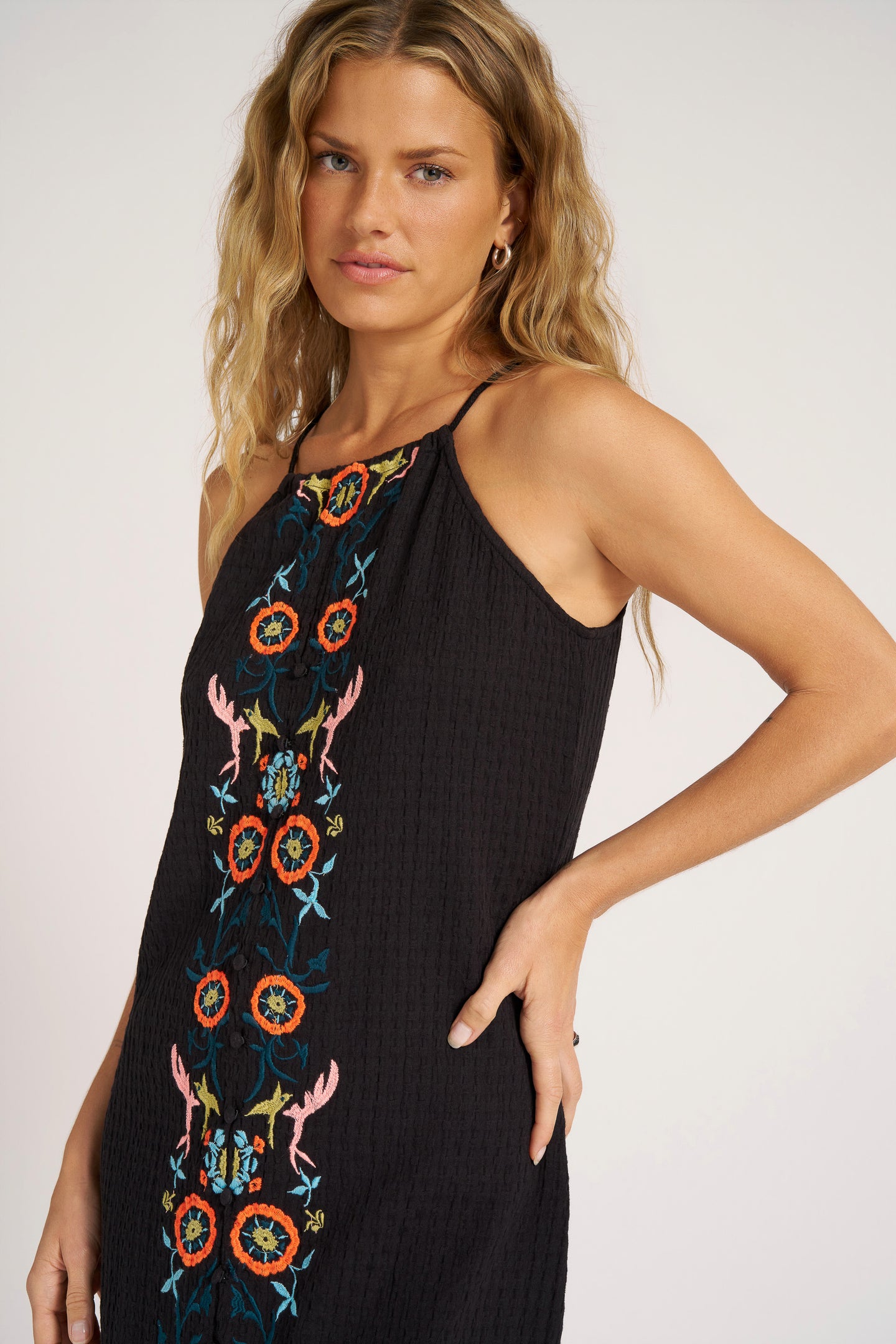 EMB BTN DOWN GAUZE TEXTURED DRESS - BLACK