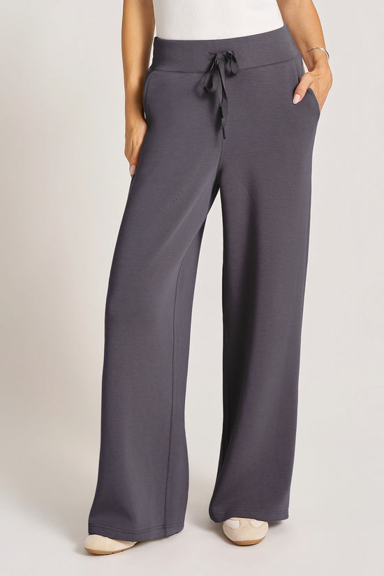 SAYLOR FEATHER FLEX WIDE LEG PANT - GRAPHITE
