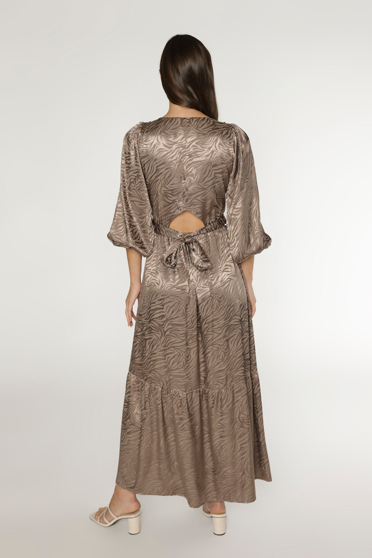 JENSEN SATIN JACQUARD DRESS - MOCHA