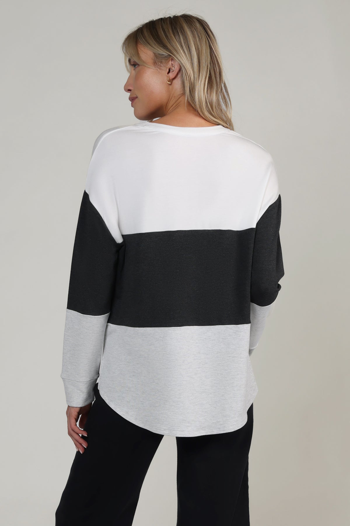 JOYCE COLOR BLOCK TOP - HTHR CHARCOAL