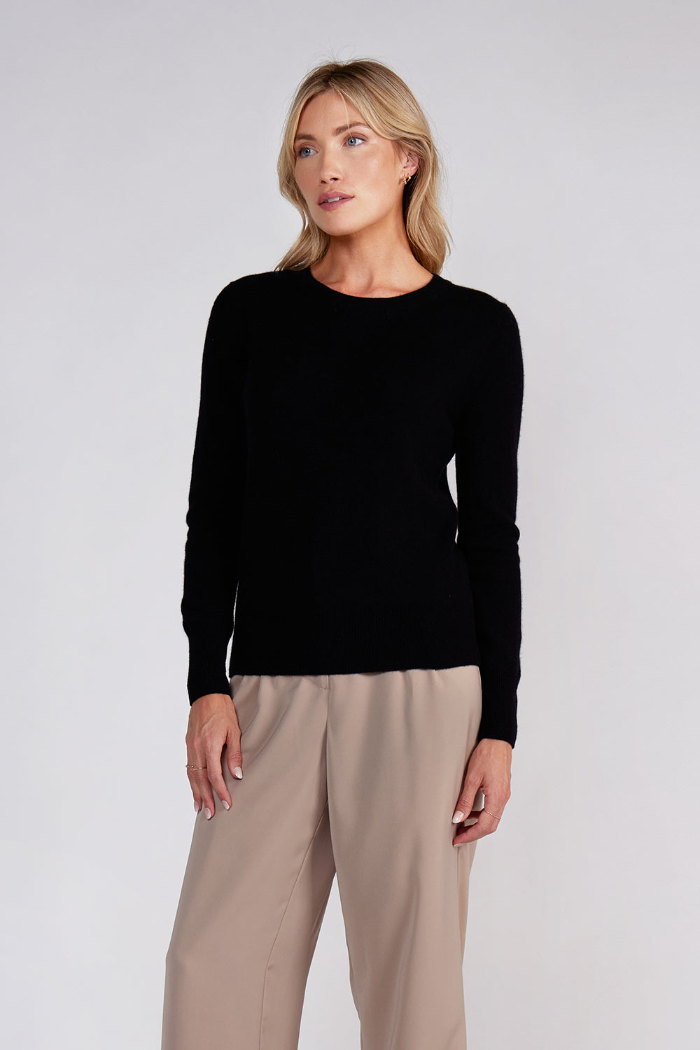 GRAMERCY CASHMERE CREW - BLACK