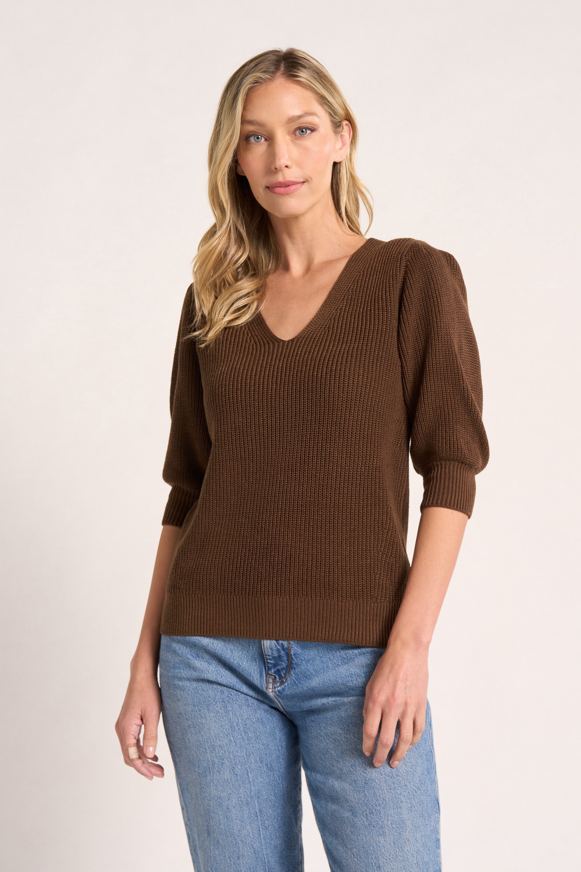 ELLE V-NECK SWEATER - CHOCOLATE