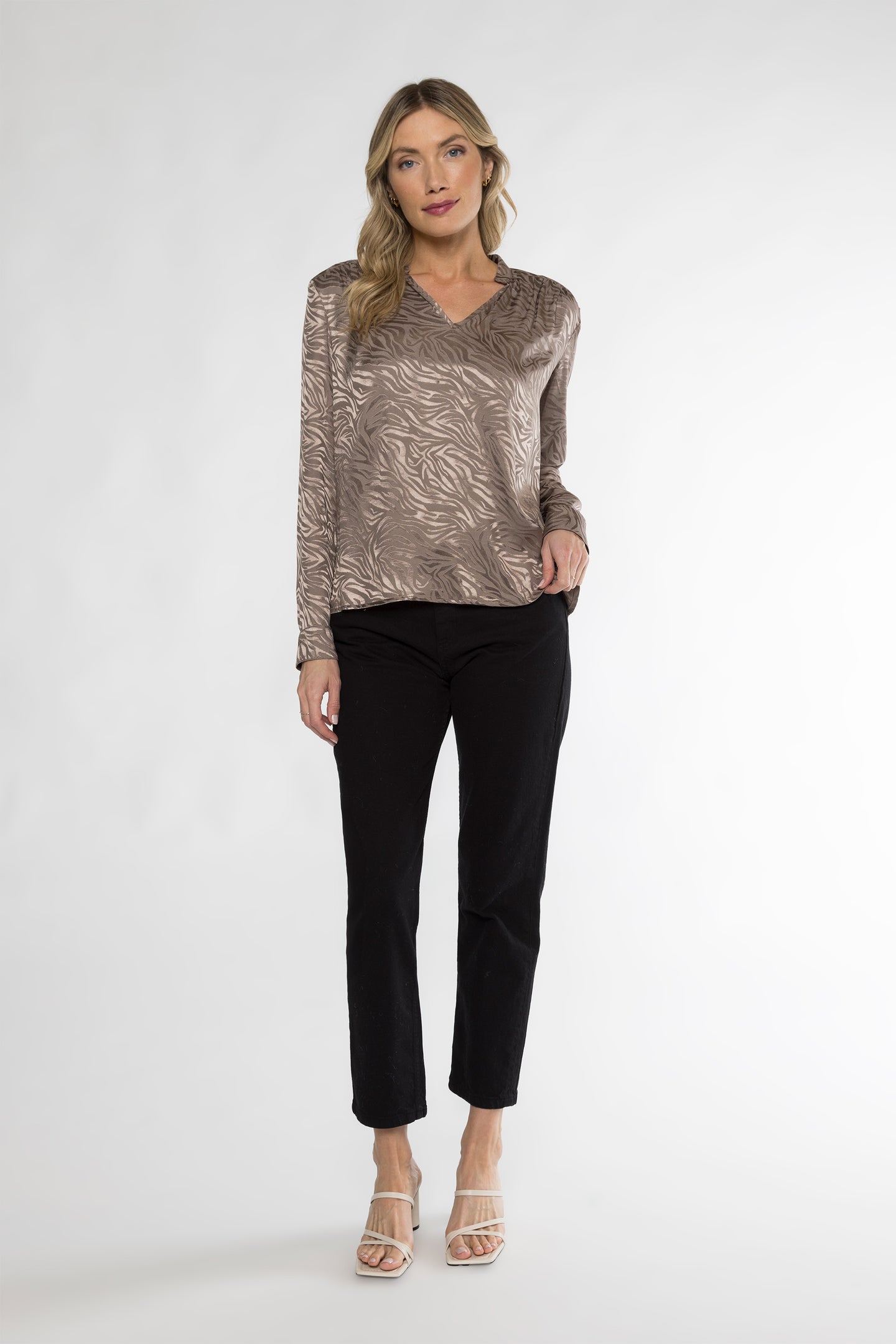 KINZIE JACQUARD TOP - MOCHA