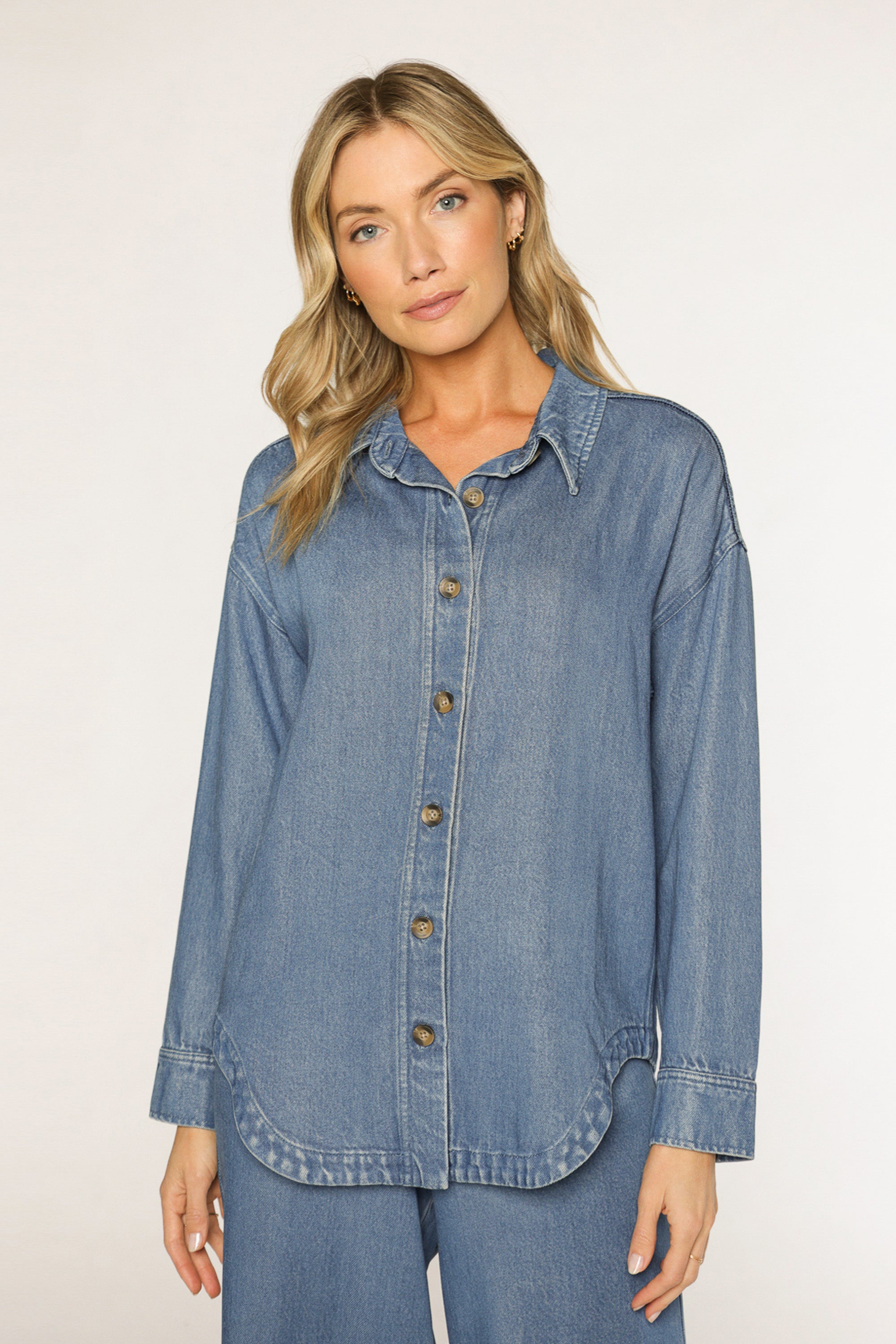 PEAK VIEW DENIM TOP - DENIM